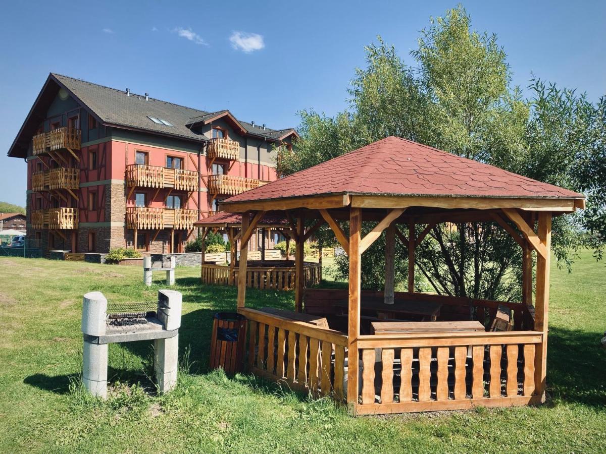 Holiday Resort Tatry เวลคา ลอมนิตซา ภายนอก รูปภาพ